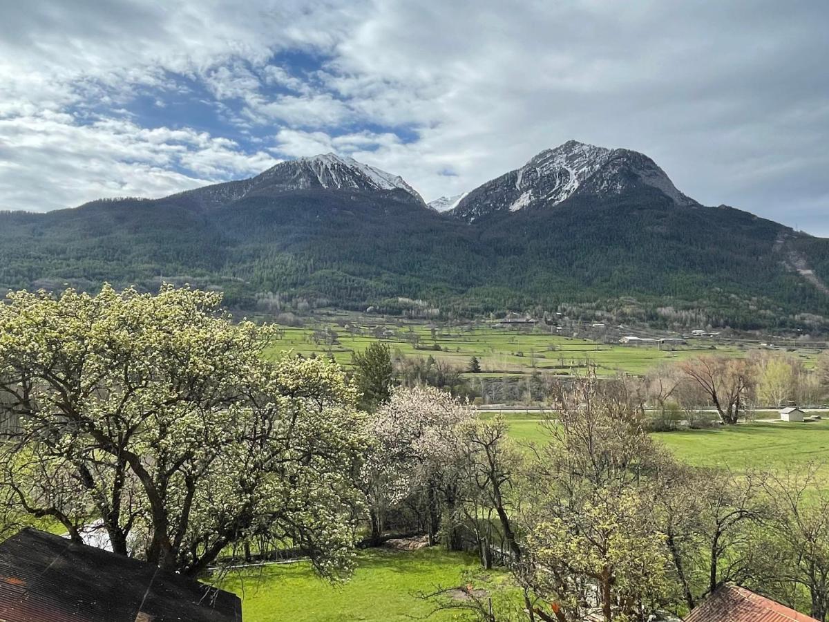 Appartement Dans Une Maison De Pays Briançon Екстериор снимка